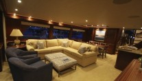 Yacht CHILLS - Main Salon